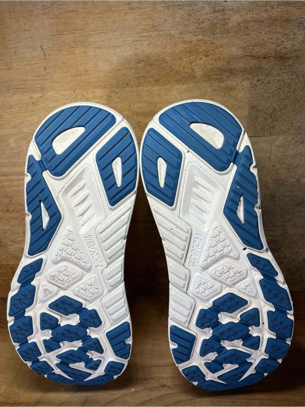 Hoka One One Arahi 7 CUSHIONED Mens Size 10.5 Running Shoes Sneakers Blue